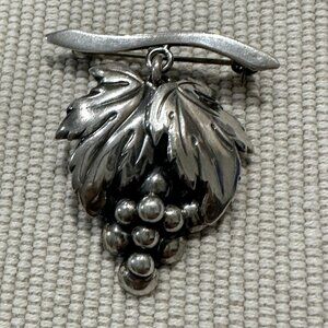 Carl Ove Frydensberg Bunch Grape Leaves Brooch Denmark Copenhagen 1949-82